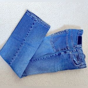 New York woman jeans